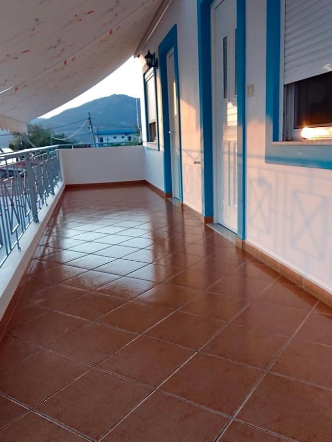 Vila Gusti Casa de hóspedes Borsh Exterior foto
